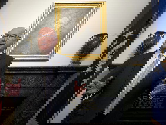 Post van de Amerikaanse ambassadeur Hoekstra