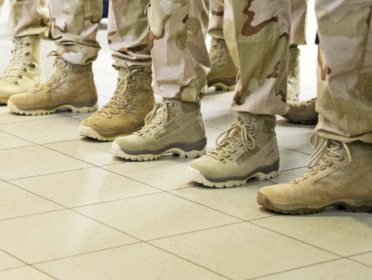 ‘Nederlandse leger besteedt steeds meer aandacht aan yoga en mindfulness’