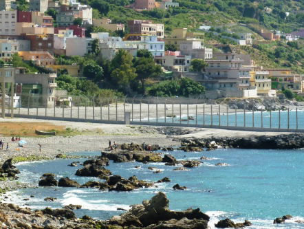 Het leven aan de grens van de Spaanse enclave Ceuta