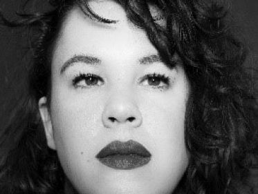 Sarah Sluimer is naast programmamaker en journalist nu ook schrijver met debuutroman 'Keizer'