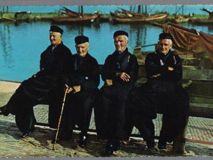 Zuiderzeevissers die geen visser meer zijn