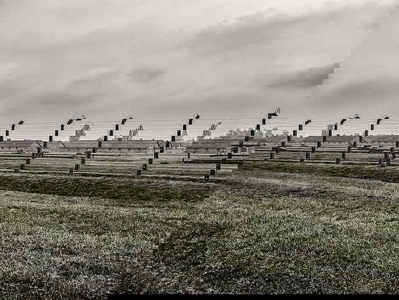 Eddy Keur maakt documentaire over Auschwitz: 'Het verhaal moet verteld blijven worden'