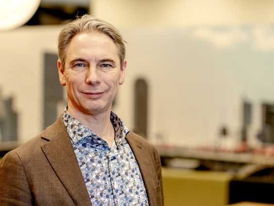 Tuur Elzinga (FNV) over het vroegpensioen voor zware beroepen