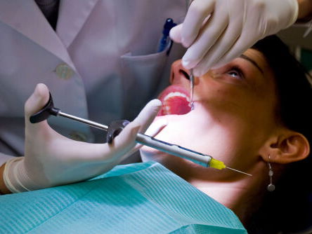 Angst en beven: het imago van de tandarts