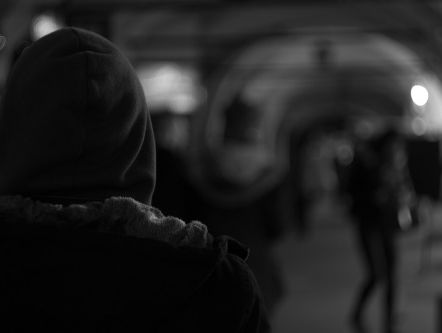 Vluchtelingen in de gedwongen mannenprostitutie