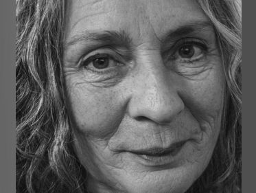 Fotojournalist Ingrid de Groot fotografeert het dagelijks leven na een oorlog