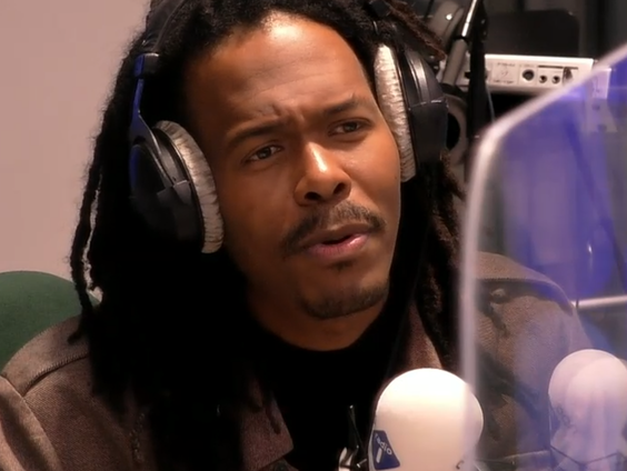 Jeangu Macrooy speelt 'A Little Greener'