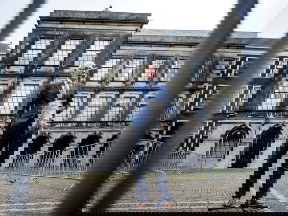 Doctor, een remedie voor de vastgelopen formatie alstublieft