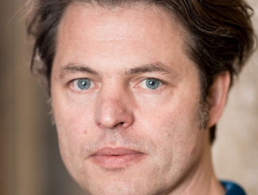 Schrijver Seppe van Groeningen komt met nieuwe roman 'Beschreven Blad'