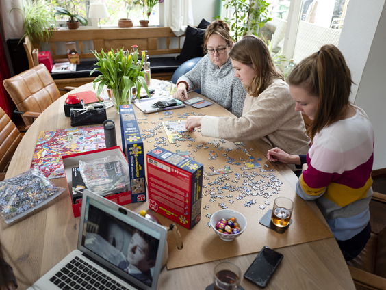 Feit of fictie: we liegen het meest tegen onze moeder