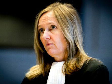 Zegveld over 5000 euro voor kinderen van standrechtelijk geëxecuteerden: 'kruideniersmentaliteit, geldt door maar 3 kinderen'