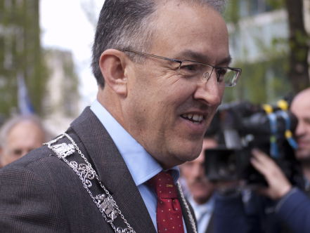 Burgemeester Ahmed Aboutaleb pleit voor een verbod op religieuze samenkomsten tijdens de coronacrisis