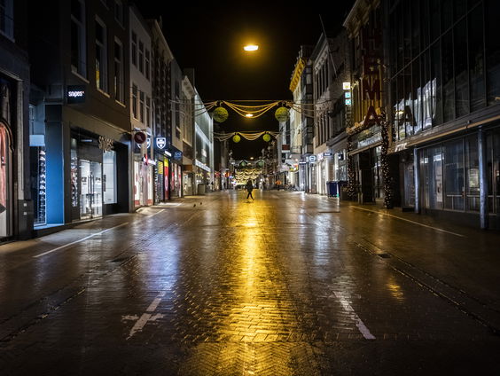 Is een avondklok echt nodig?