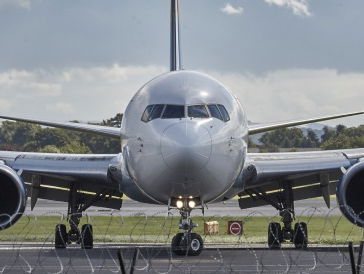 Overboekingen vliegtuigen naar Marokko: "Het zijn maffiapraktijken"