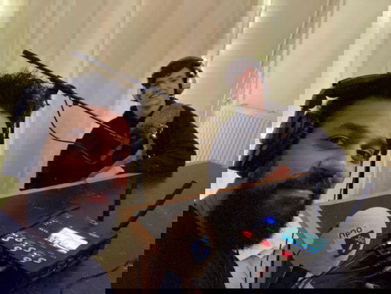 Stern (20) heeft veel last van avondklok: 'Dat wandelingetje om mijn hoofd leeg te maken kan nu ook niet meer'