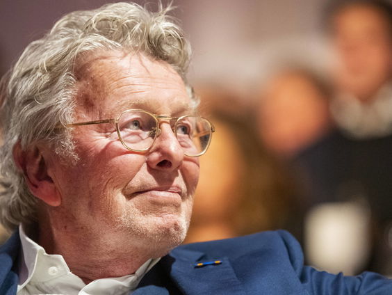 Interieurontwerper Jan des Bouvrie (78) overleden