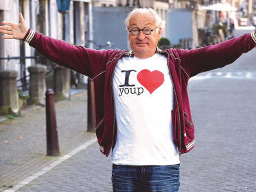 Youp van t' Hek over In Corontaine