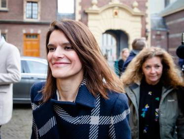 Hoe gaat Zeeland gecompenseerd worden voor de marinierskazerne?