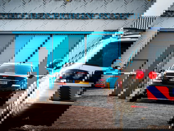 Leger beveiligt de EBI in Vught