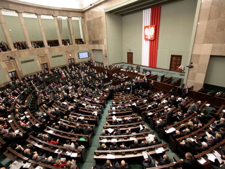 Poolse protesten houden aan