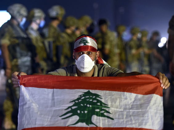 Een jaar na de revolutie is Libanon weer terug bij af