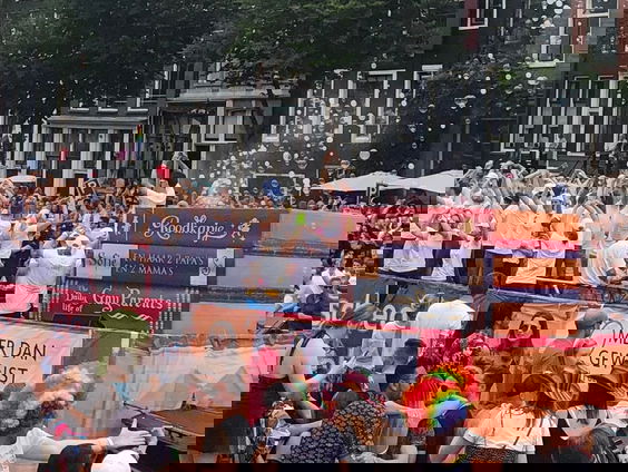 'Hoog tijd om meerouderschap juridisch beter te regelen'