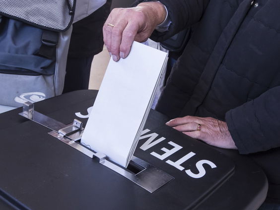 Stemmen per post voor iedereen?