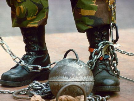 'Voer maatschappelijke dienstplicht in'