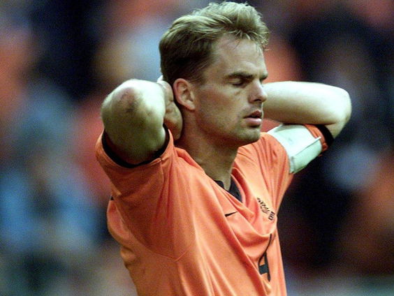 Van Oranjegekte naar penaltytrauma: terug naar EURO 2000