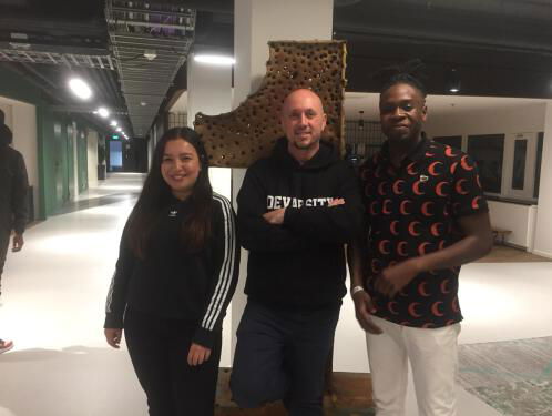 Rare stemmetjes nadoen en inzingen voor een ander