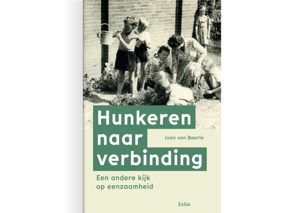 Joan van Baarle (75) schrijft boek over haar eigen eenzaamheid