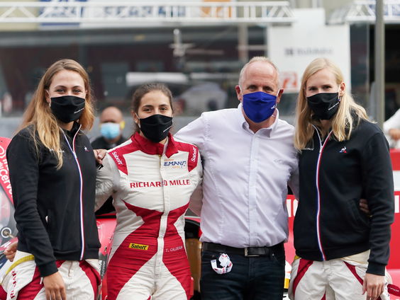 Beitske Visser reed als eerste Nederlandse vrouw de 24 uur van Le Mans