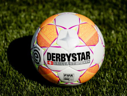 'Iedereen kan voetbalmakelaar worden'