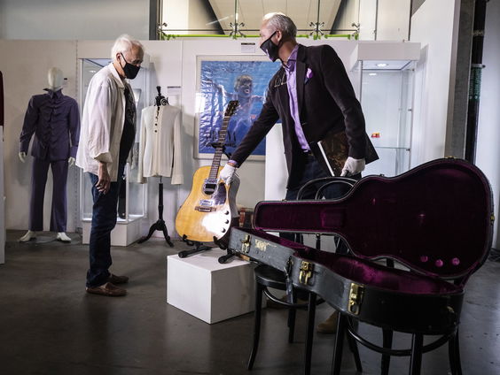Gitaar Kurt Cobain wordt geveild