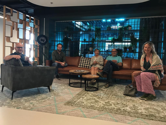 De familie Van der Goot op De Perstribune