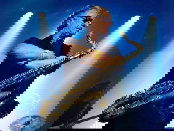 Hans Dulfer staat al 66 jaar op het podium met zijn saxofoon