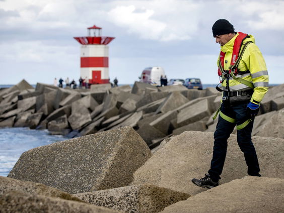 Nog steeds zoektocht naar vermiste surfer Scheveningen