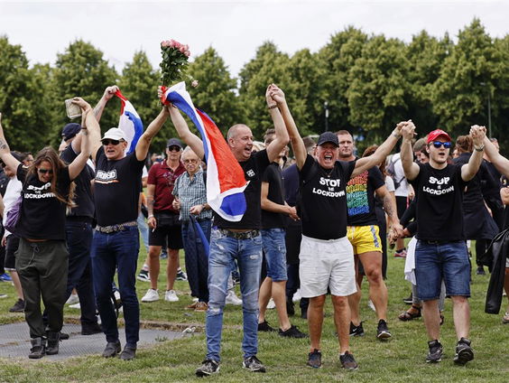Stand.nl: De overheid moet in deze tijd strenger zijn bij demonstraties