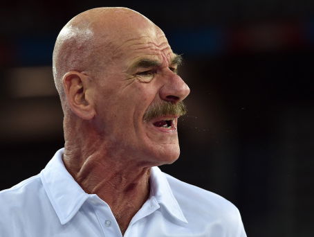 Nederlands basketbal wil de volgende stap maken zonder boegbeeld Toon van Helfteren