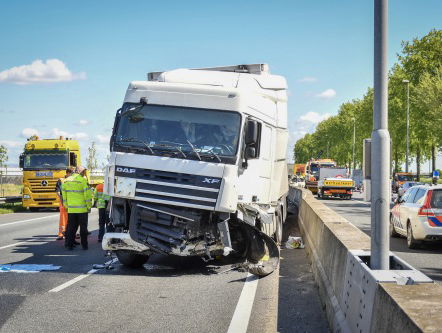 Stand.nl: Vrachtwagenchauffeurs moeten strenger worden gecontroleerd