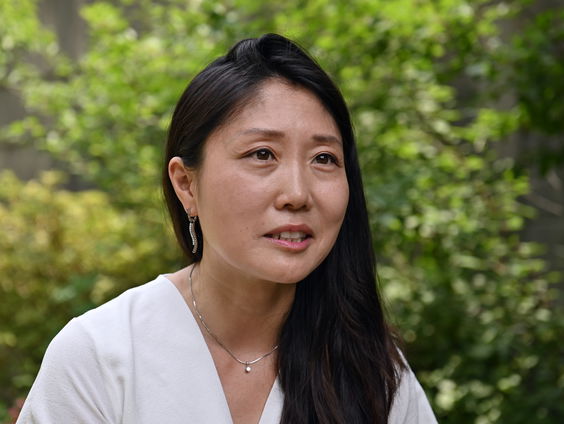 Geadopteerde Kara Bos wint rechtzaak in Zuid-Korea