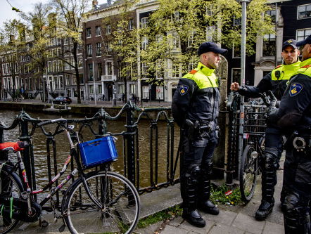 Corona geeft politie kopzorgen