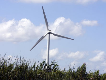 Boudewijn Tonnaer bouwde zijn eigen windmolen