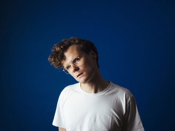 Jan Teertstra speelt 'Blij dat 't zo is gegaan'