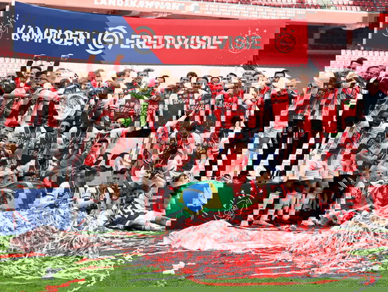 Ajax pakt 35ste landstitel