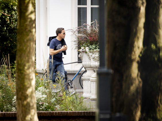 Zijn er hardere maatregelen nodig om de economie te beschermen?