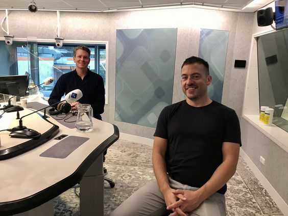 Nick Bruckman en Mark Vermeulen over het toneelstuk 'Bleeding Love'