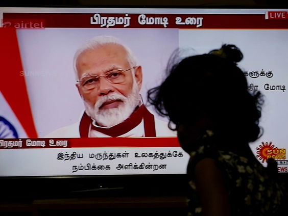 India versoepelt, maar besmettingen stijgen explosief