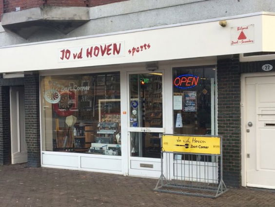 Jo vd Hoven Dartcorner, een begrip in Tilburg, sluit de deuren