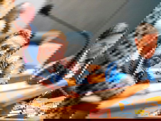 Politiek verslaggever over coronadebat